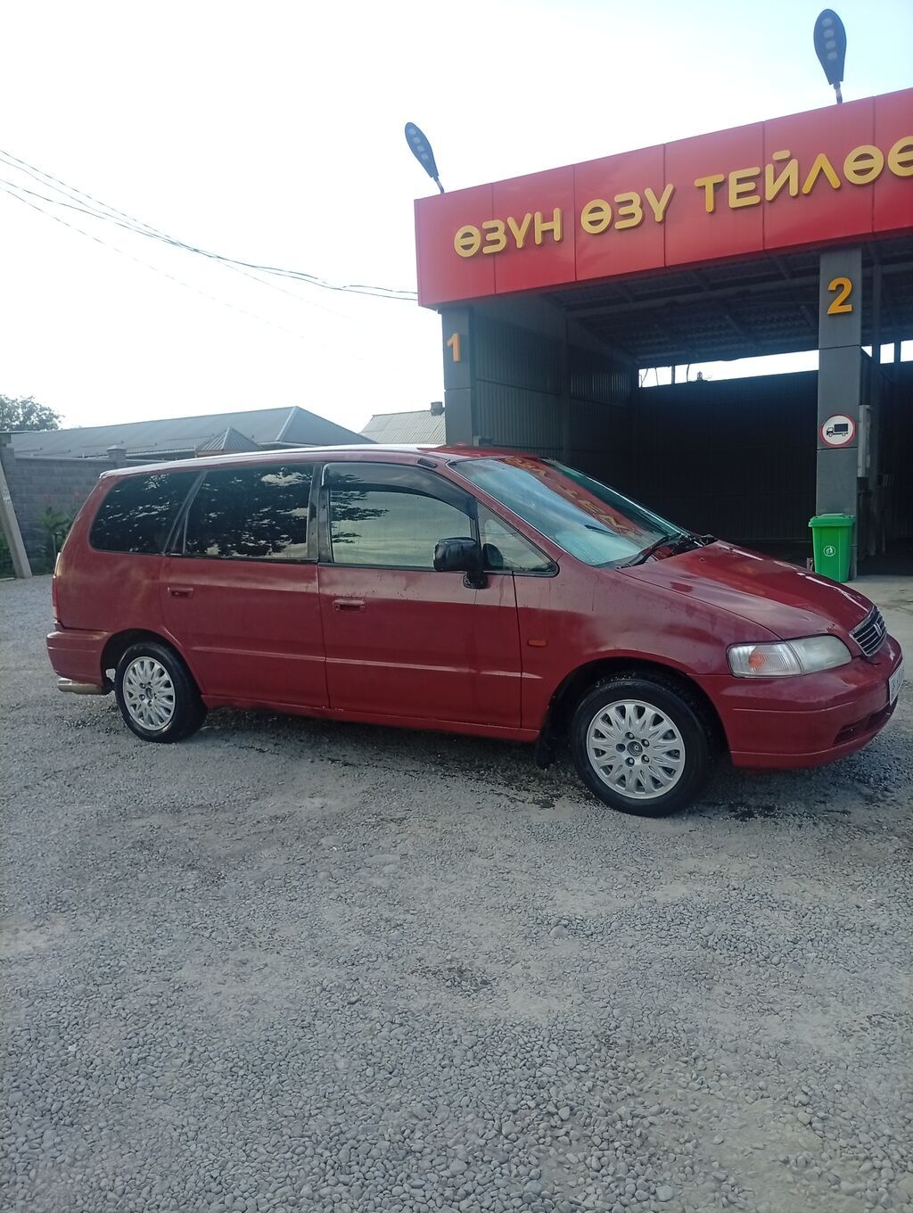 Honda Odyssey: 1996 г., 2.2 л, Автомат, Газ, Минивэн: фото 2