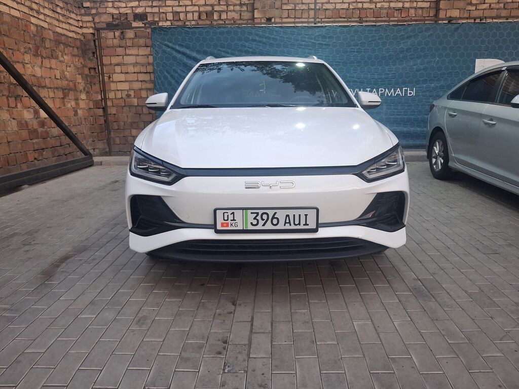 BYD E2: 2024 г., 0.1 л, Автомат, Электромобиль, Хэтчбэк: фото 2
