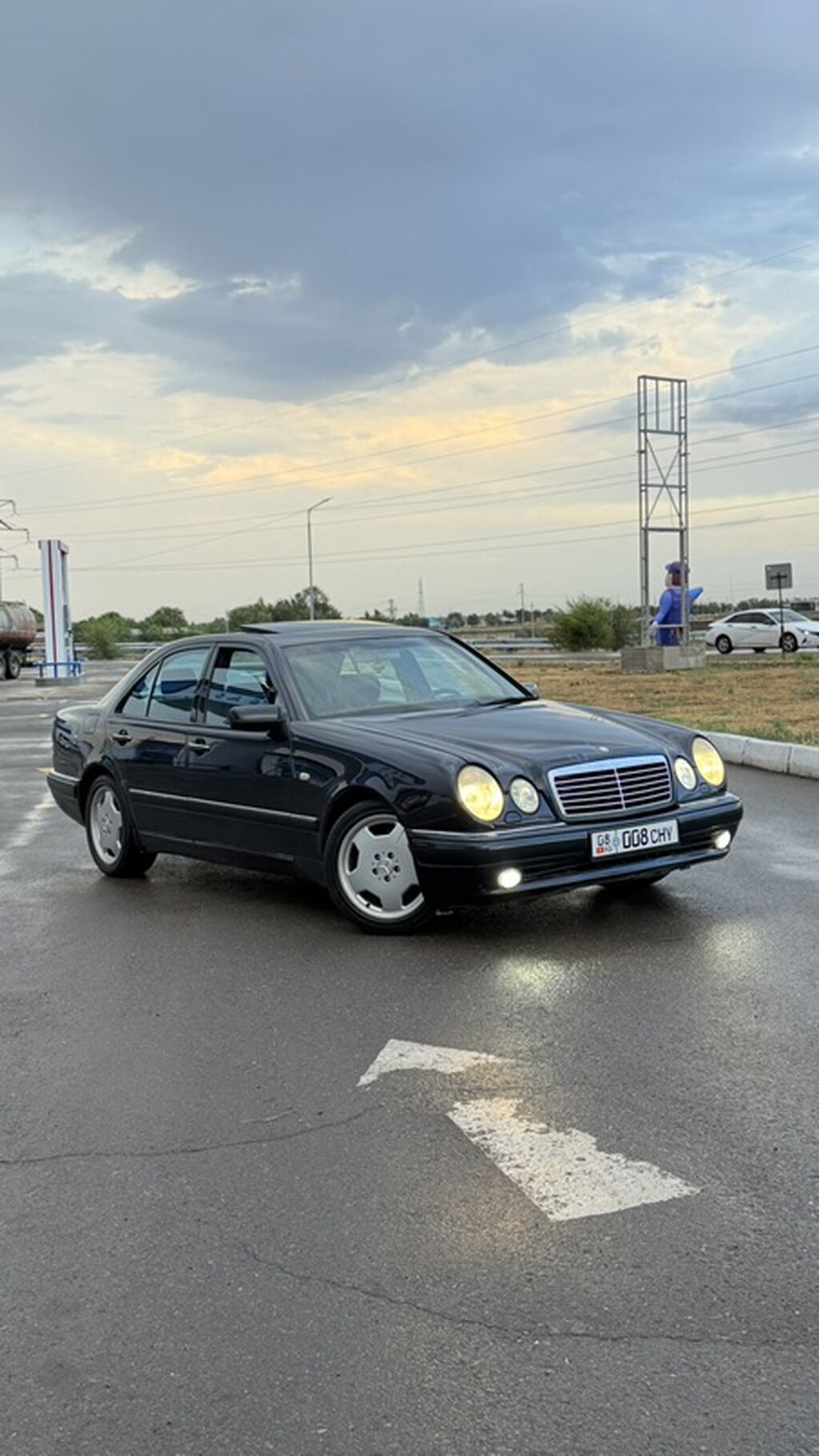 Mercedes-Benz E-Class: 1998 г., 4.3 л, Автомат, Бензин, Седан: фото 4