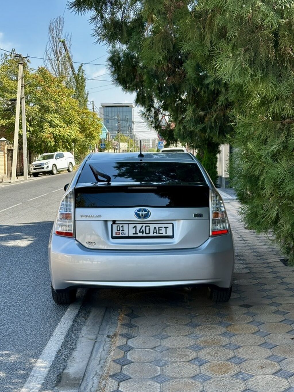 Toyota Prius: 2011 г., 1.8 л, Вариатор, Гибрид, Хэтчбэк: фото 5