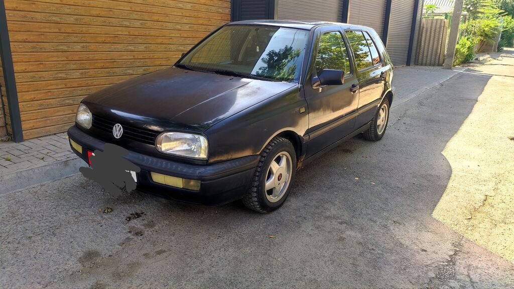 Volkswagen Golf: 1993 г., 1.4 л, Механика, Бензин, Хэтчбэк: фото 2