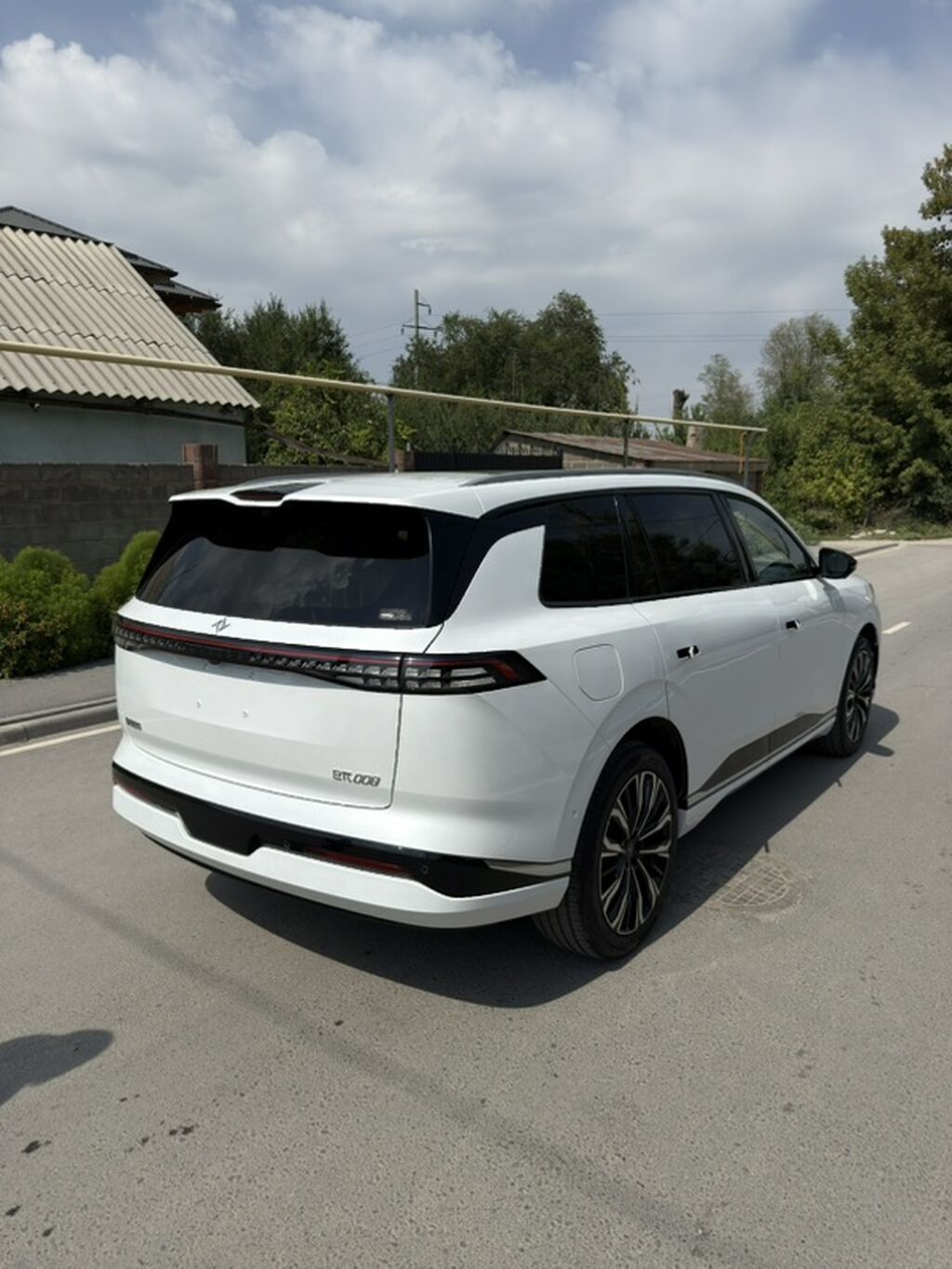 Lixiang L7: 2026 г., 1.5 л, Автомат, Электромобиль, Кроссовер: фото 3