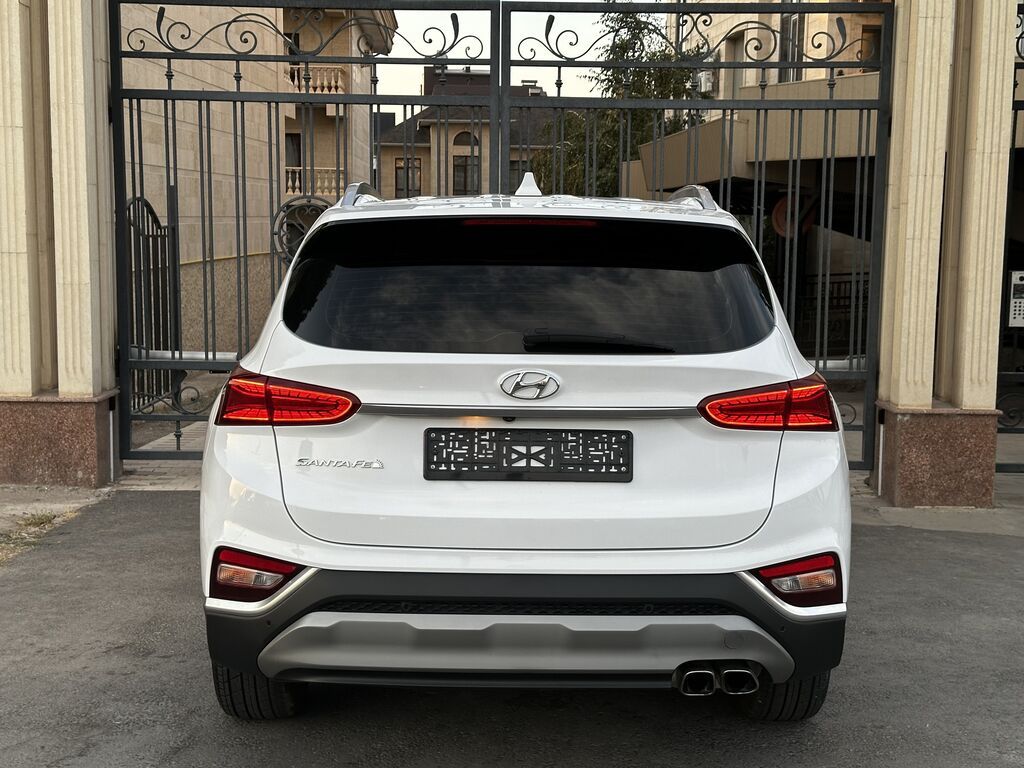 Hyundai Santa Fe: 2020 г., 2 л, Автомат, Дизель, Кроссовер: фото 4
