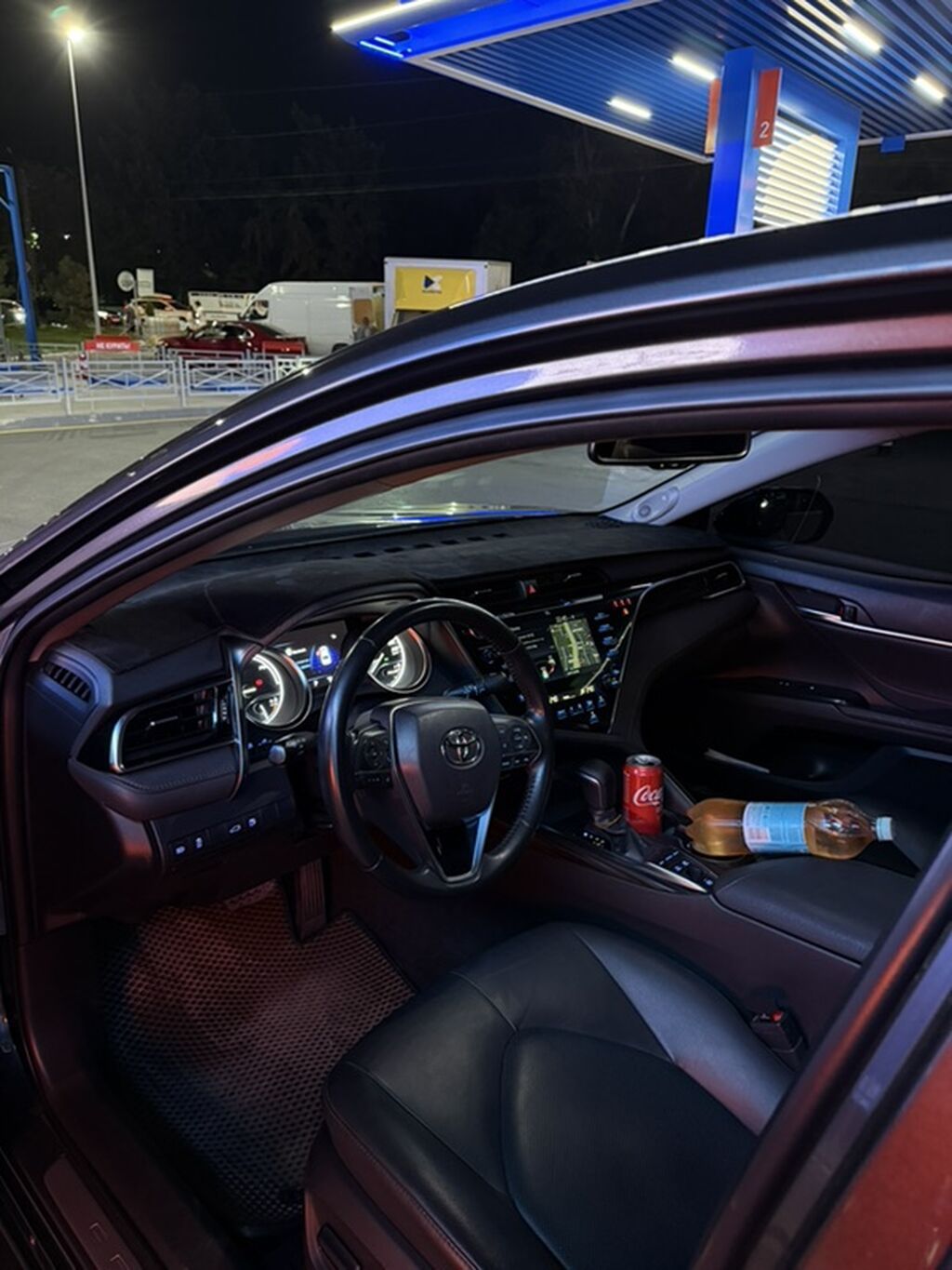 Toyota Camry: 2018 г., 2.5 л, Автомат, Гибрид, Седан: фото 6