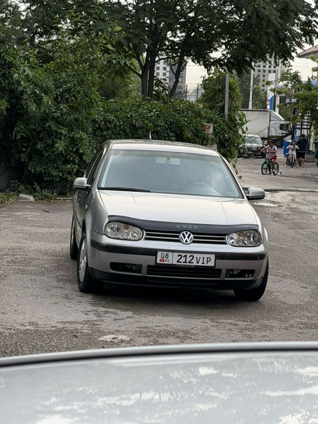 Volkswagen Golf: 2003 г., 1.6 л, Механика, Бензин, Хэтчбэк: фото 1