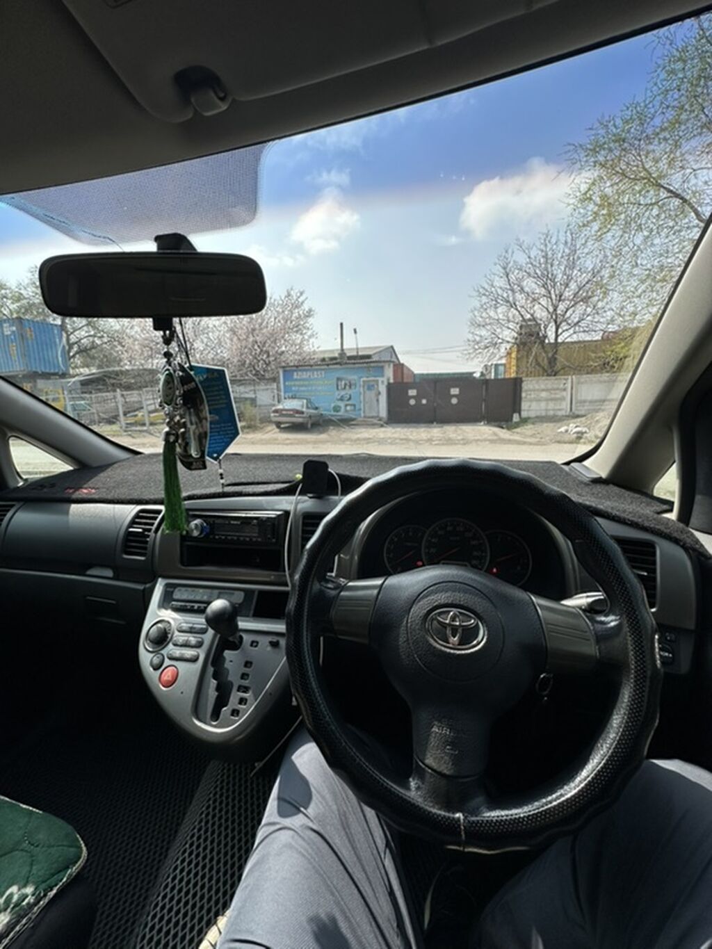 Toyota WISH: 2003 г., 1.8 л, Автомат, Бензин, Минивэн: фото 6