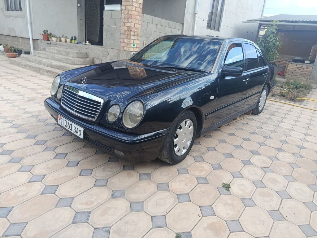 Mercedes-Benz E-Class: 1998 г., 2 л, Механика, Бензин, Седан: фото 4