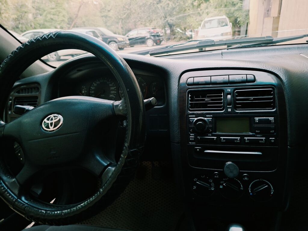 Toyota Avensis: 2003 г., 1.8 л, Механика, Бензин, Универсал: фото 7