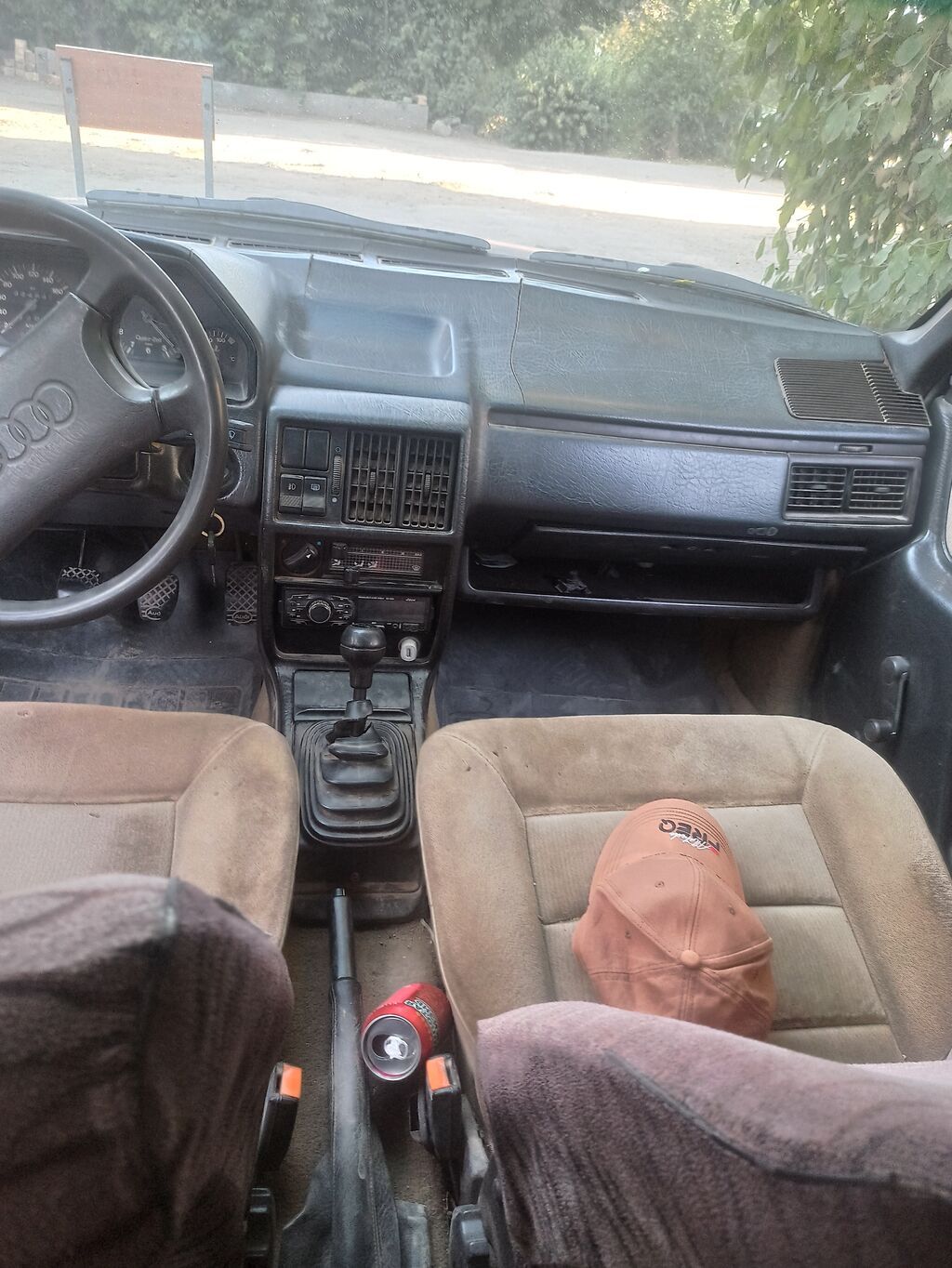 Audi 100: 1989 г., Механика, Седан: фото 4