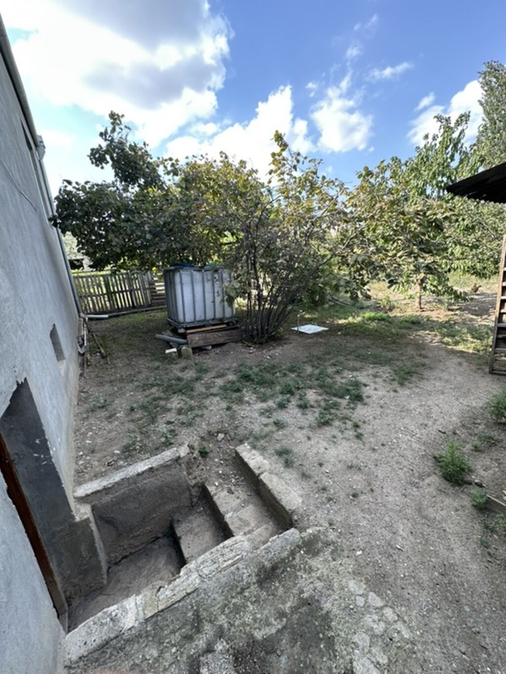 Satılır: 3 otaqlı həyət evi (fotoşəkillərdə) - Geniş dəhliz, taxta