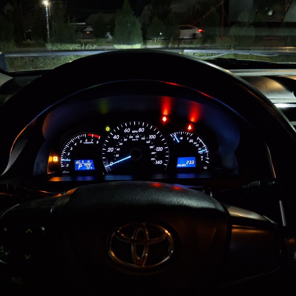 Toyota Camry: 2017 г., Автомат, Седан: фото 8