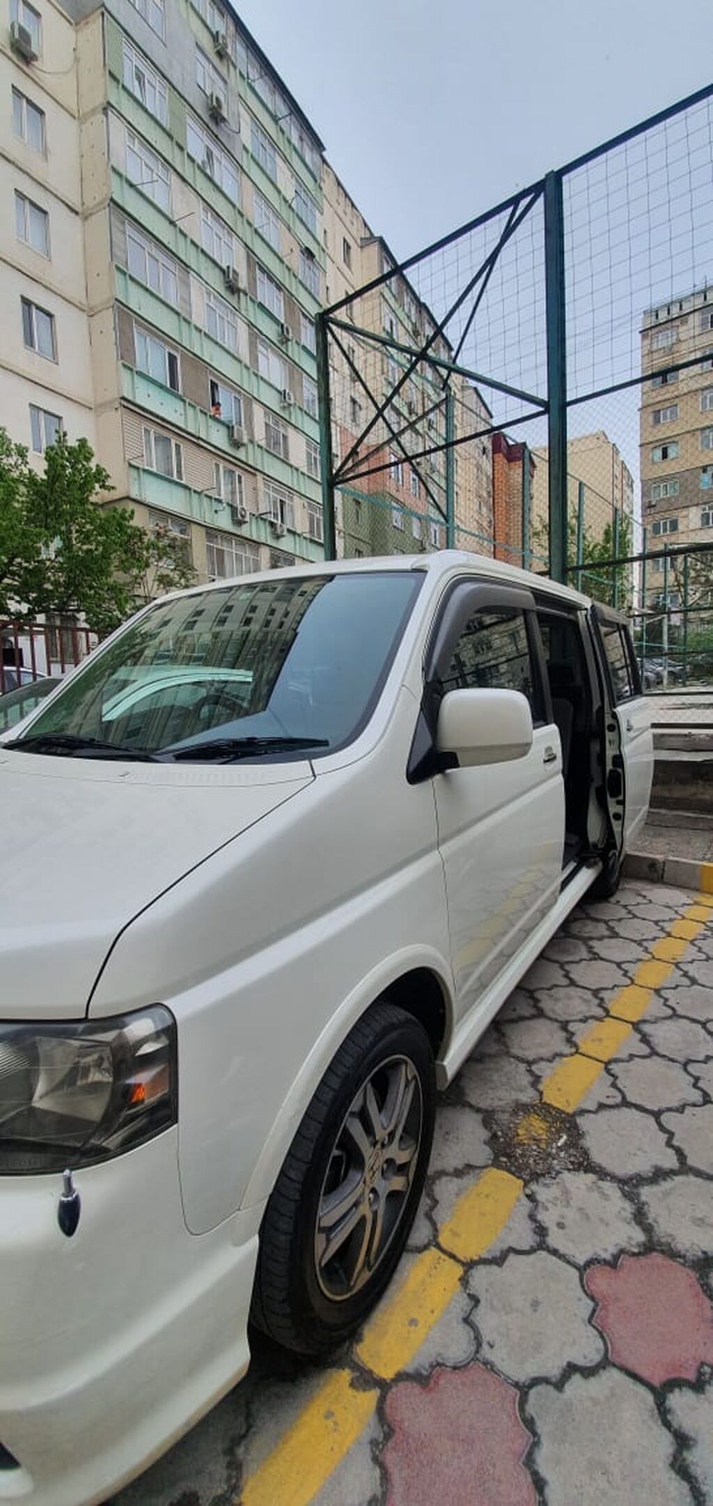 Honda Stepwgn: 2005 г., 2 л, Автомат, Бензин, Минивэн: фото 5