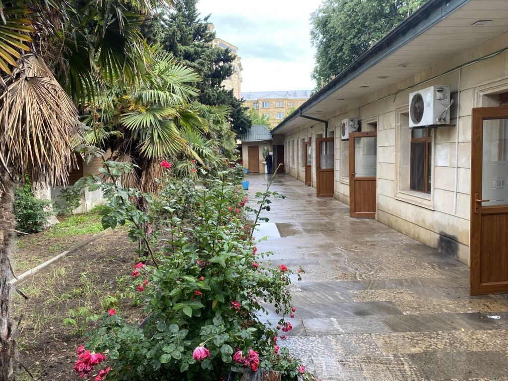 FURQAN AİLƏVİ İSTİRAHƏT MƏRKƏZİ.Restaran 21 sotun içindədir.70-80