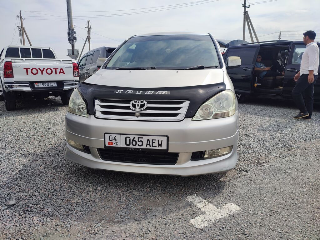 Toyota Ipsum: 2002 г., 2.4 л, Автомат, Бензин, Универсал: фото 8