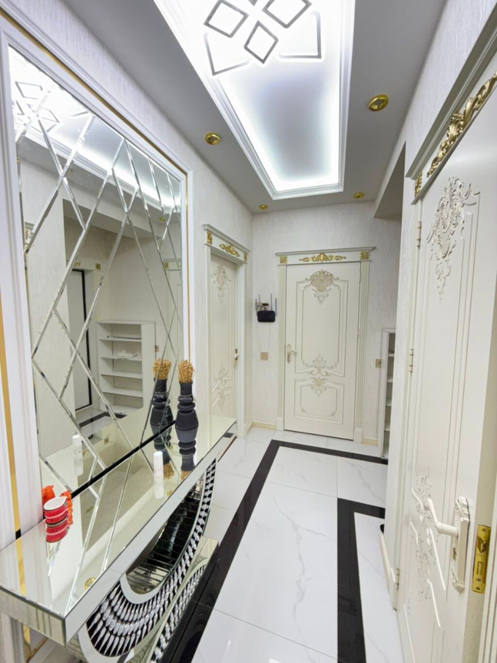 Yasamal, 3 otaqlı, Yeni tikili, m. İnşaatçılar, 116 kv. m