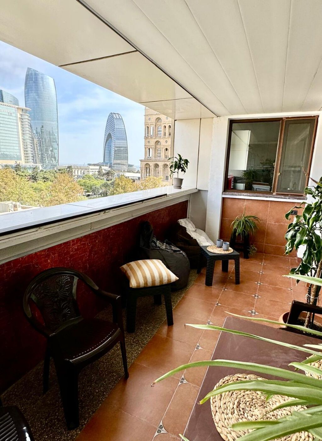 Bakı, 3 otaqlı, Köhnə tikili, 125 kv. m
