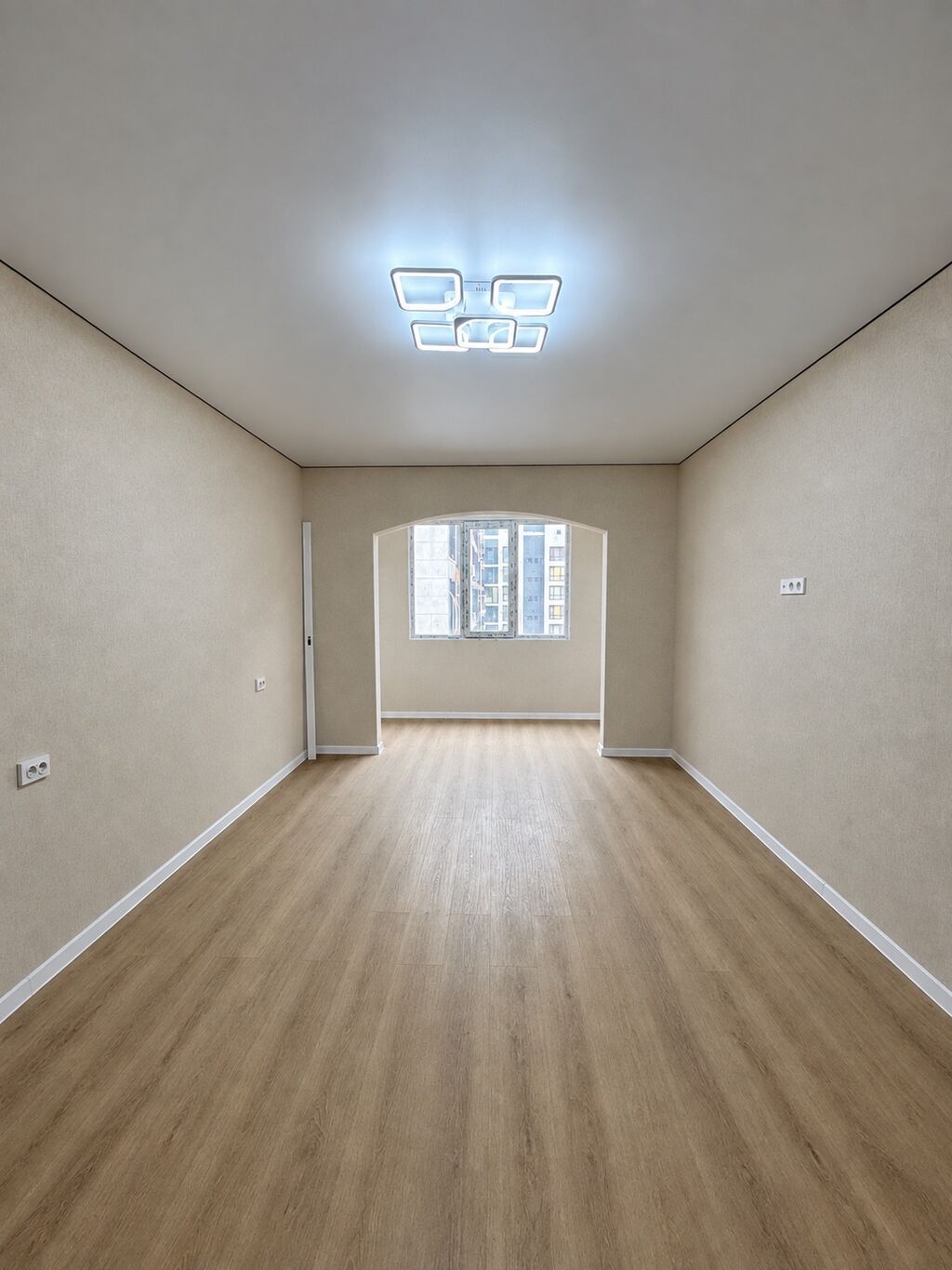 1 комната, 45 м², Технопарк 106 серия улучшенная, 8 этаж, Евроремонт: фото 1