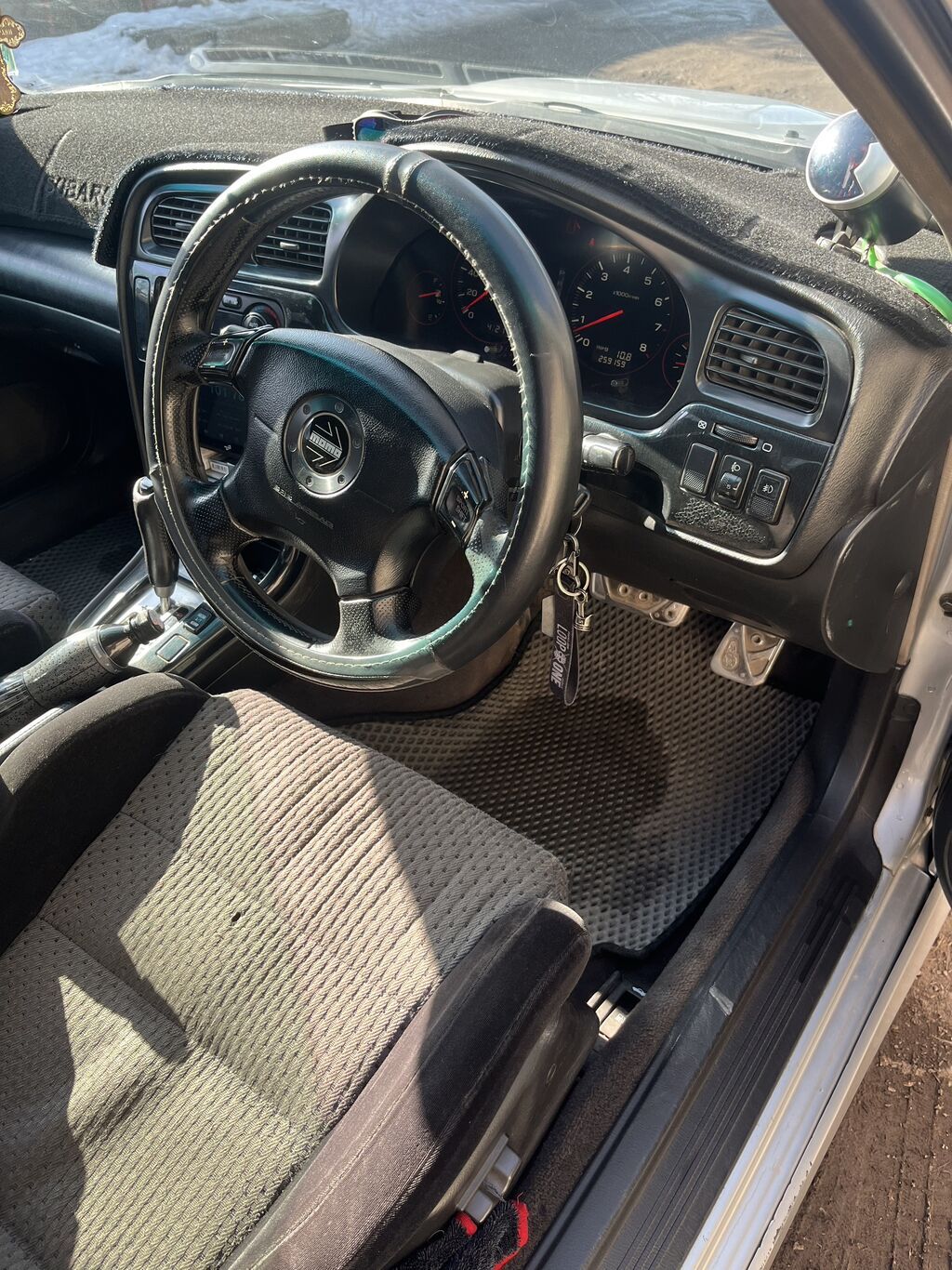 Subaru Legacy: 2001 г., 2 л, Автомат, Бензин, Седан: фото 6