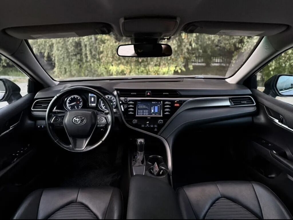 Toyota Camry: 2020 г., Автомат, Бензин, Седан: фото 7