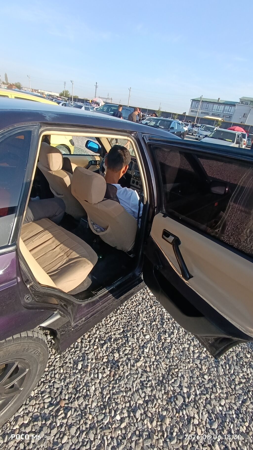 Volkswagen Passat: 1991 г., 1.8 л, Механика, Бензин, Лифтбек: фото 7