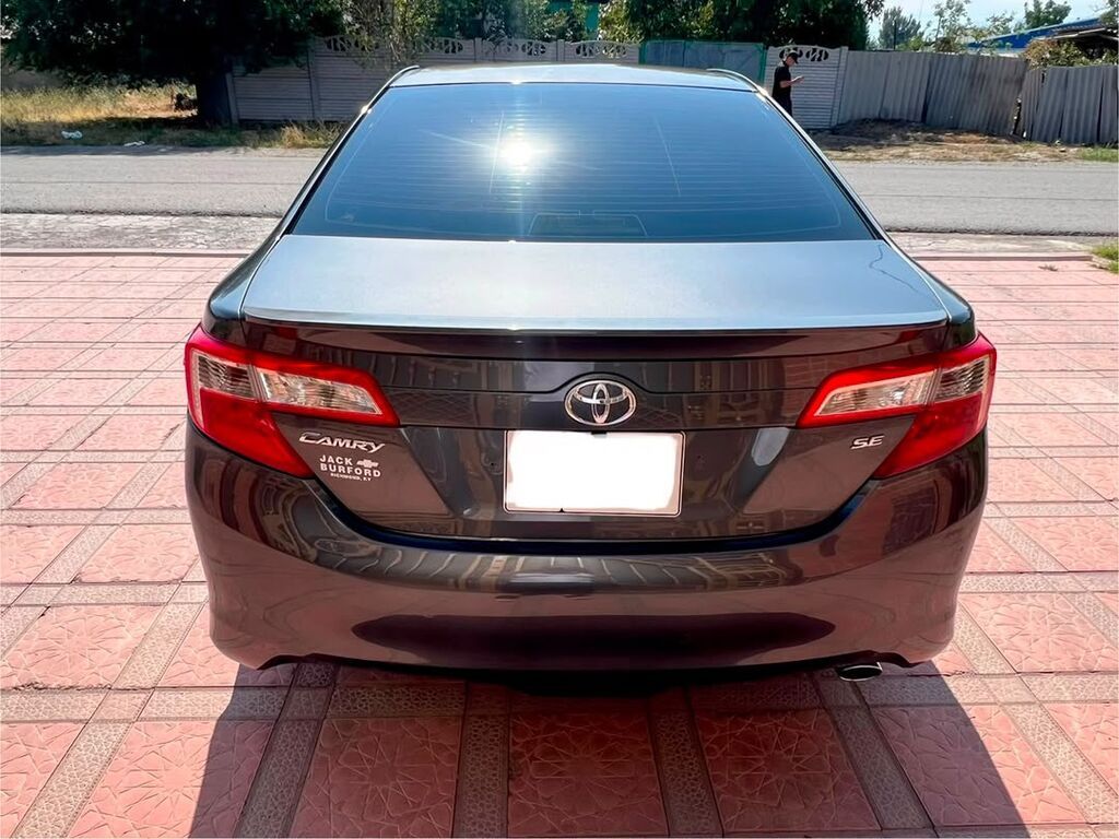 Toyota Camry: 2014 г., 2.5 л, Автомат, Газ, Седан: фото 8
