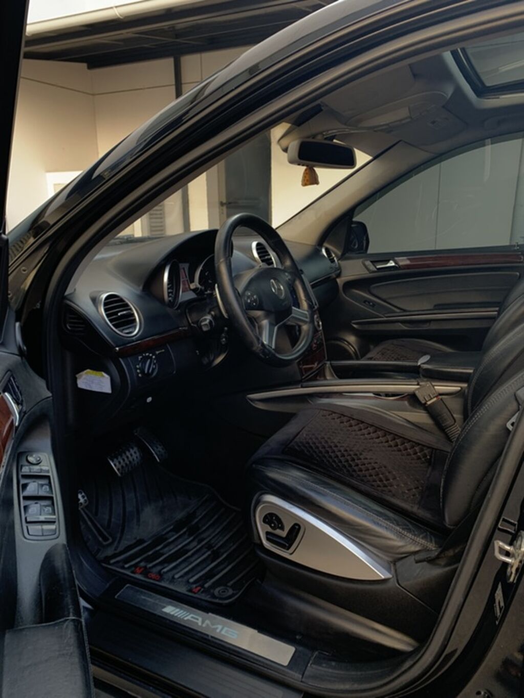 Mercedes-Benz ML-Class AMG: 2009 г., 6.3 л, Автомат, Бензин, Кроссовер: фото 7