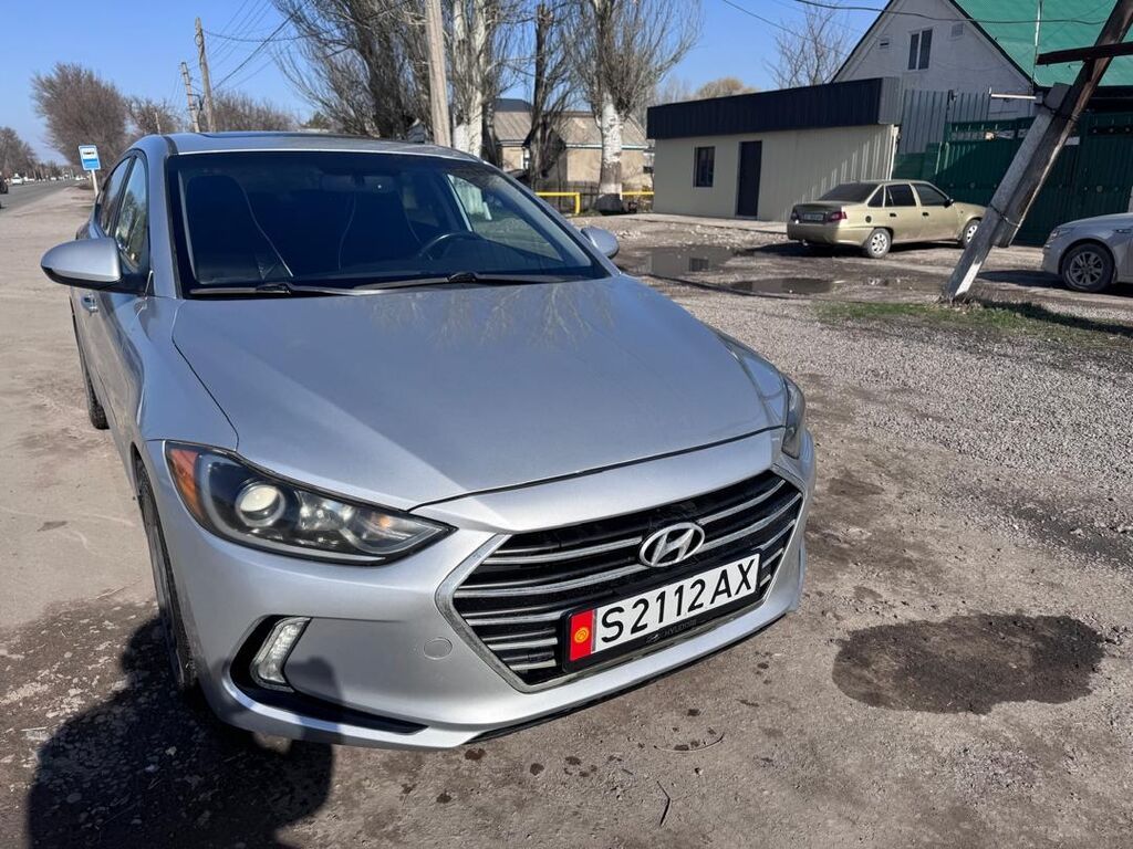 Hyundai Elantra: 2018 г., 2 л, Автомат, Бензин, Седан: фото 6