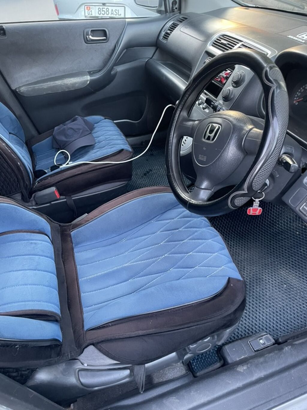Honda Civic: 2002 г., 1.5 л, Вариатор, Бензин, Хэтчбэк: фото 5