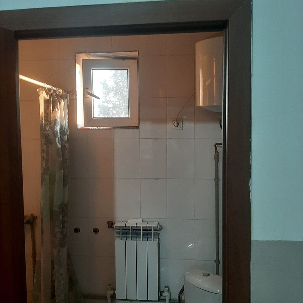 Рабочий городоктон 1 болмолуу квартира берилет Жакшы условиясы: фото 4