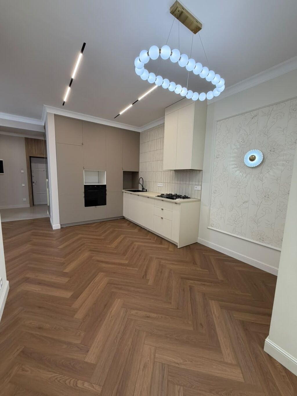 2 комнаты, 64 м², Старый аэропорт Элитка, 4 этаж, Дизайнерский ремонт: фото 3