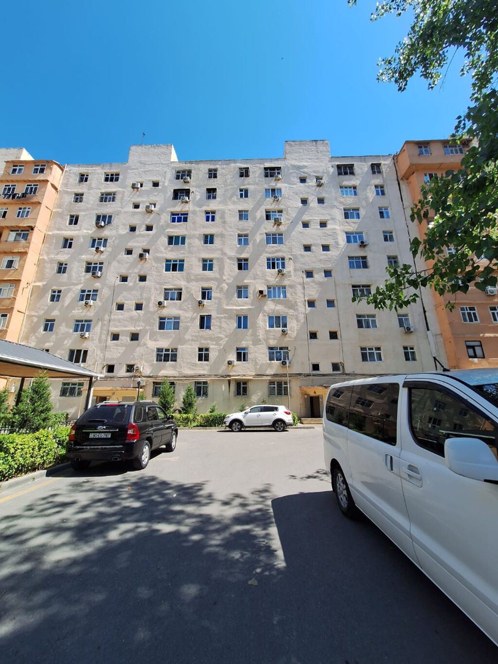 Bakı, Bakıxanov qəs., 4 otaqlı, Köhnə tikili, m. Neftçilər, 72 kv. m