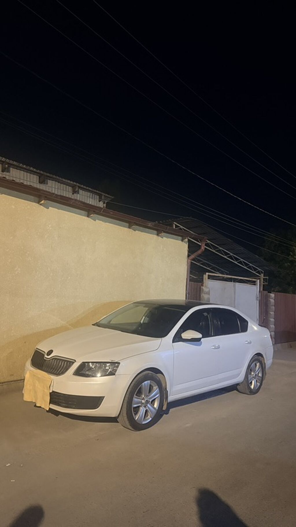 Skoda Octavia: 2016 г., 1.6 л, Автомат, Бензин, Лифтбек: фото 2