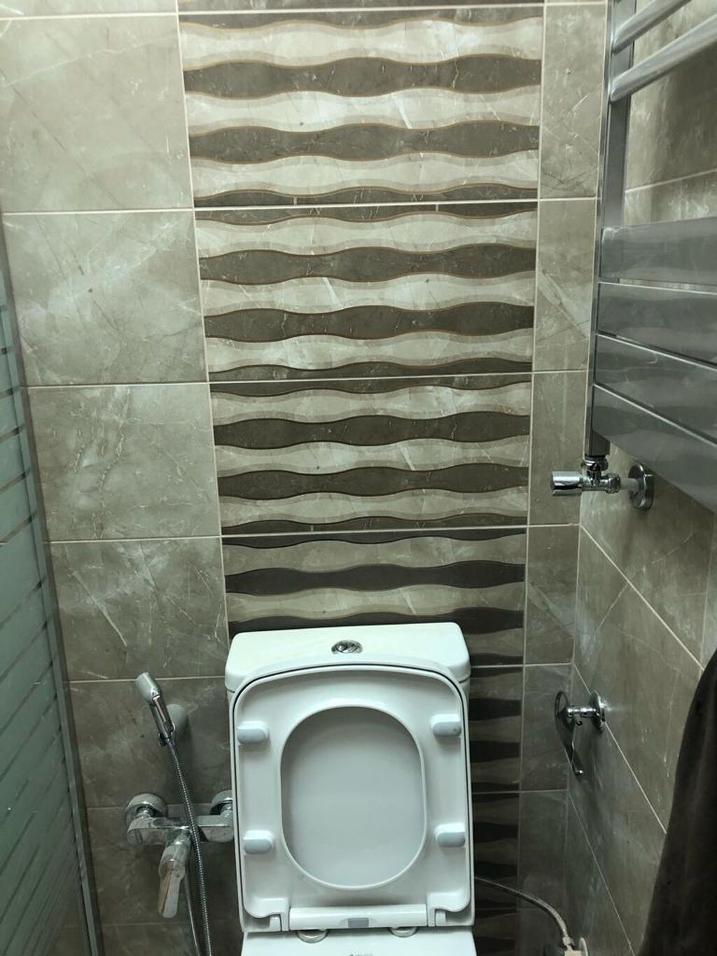 Ağ Şəhərdə – Kirayə mənzil - 2 otaq, 100 m² - 3/7 mərtəbə - Premium