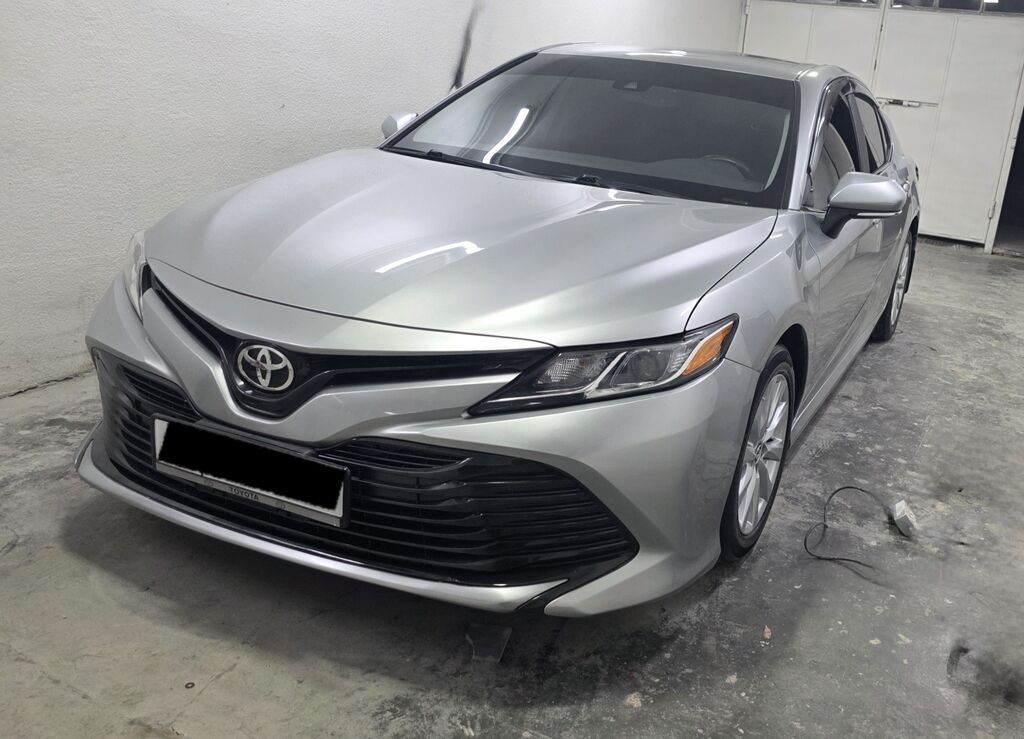 Toyota Camry: 2019 г., 2.5 л, Автомат, Бензин, Седан — фото 2