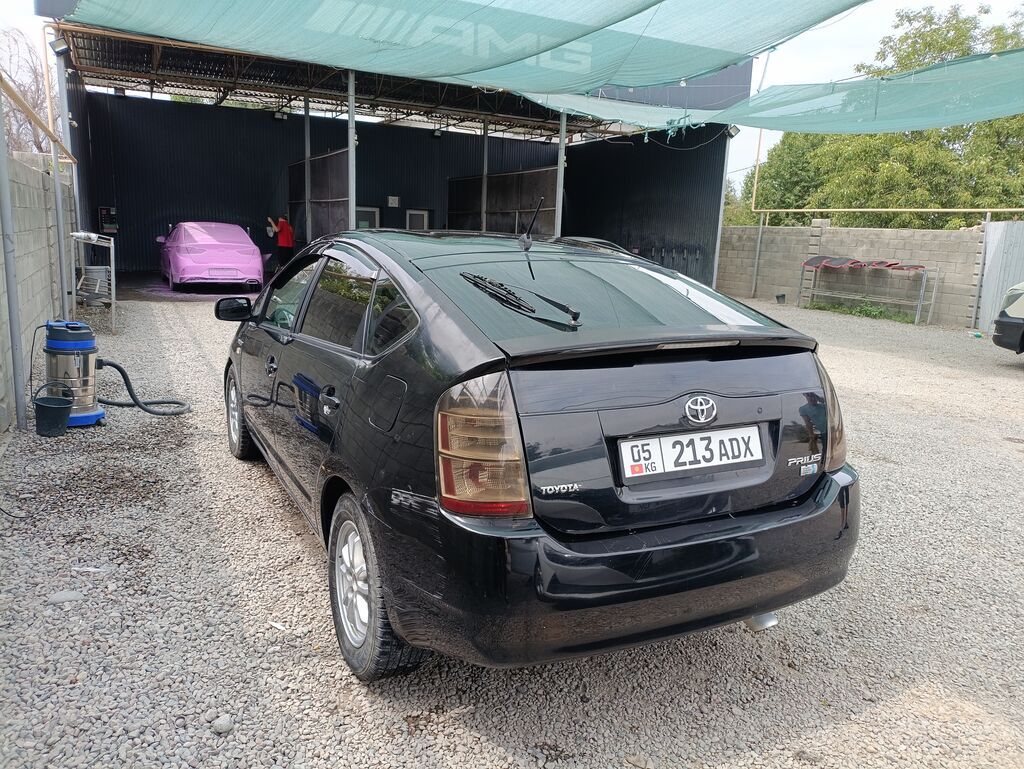 Toyota Prius: 2008 г., 1.8 л, Автомат, Гибрид, Хэтчбэк: фото 3