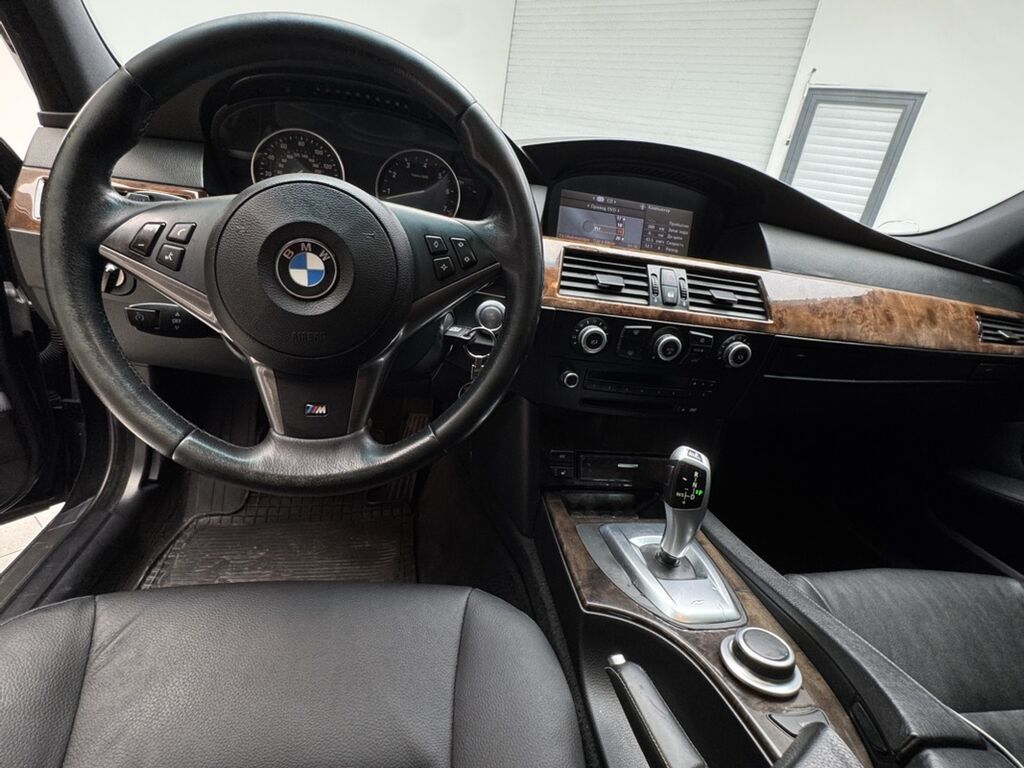 BMW 5 series: 2008 г., 3 л, Автомат, Бензин, Седан: фото 8