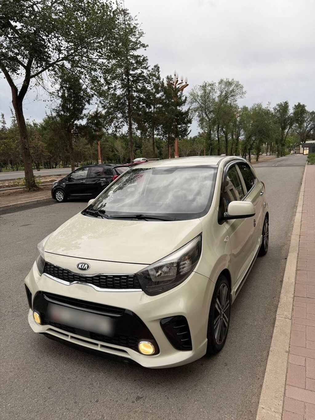 Kia Morning: 2017 г., 1 л, Автомат, Бензин, Хэтчбэк: фото 5