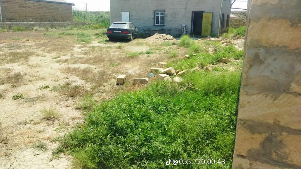 4 otaqlı, 200 kv. m, Orta təmir