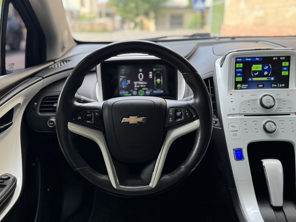 Chevrolet Volt 2012, гибрид, 1.5 л: фото 8