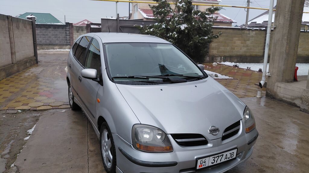 Nissan Tino