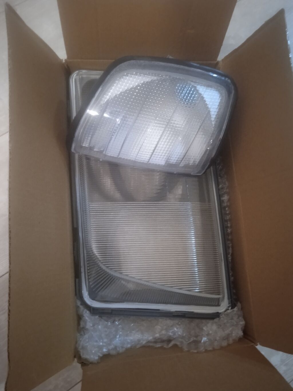 Стекла фар и поворотники на мерседес: 1000 KGS Передние фары | Бишкек ...