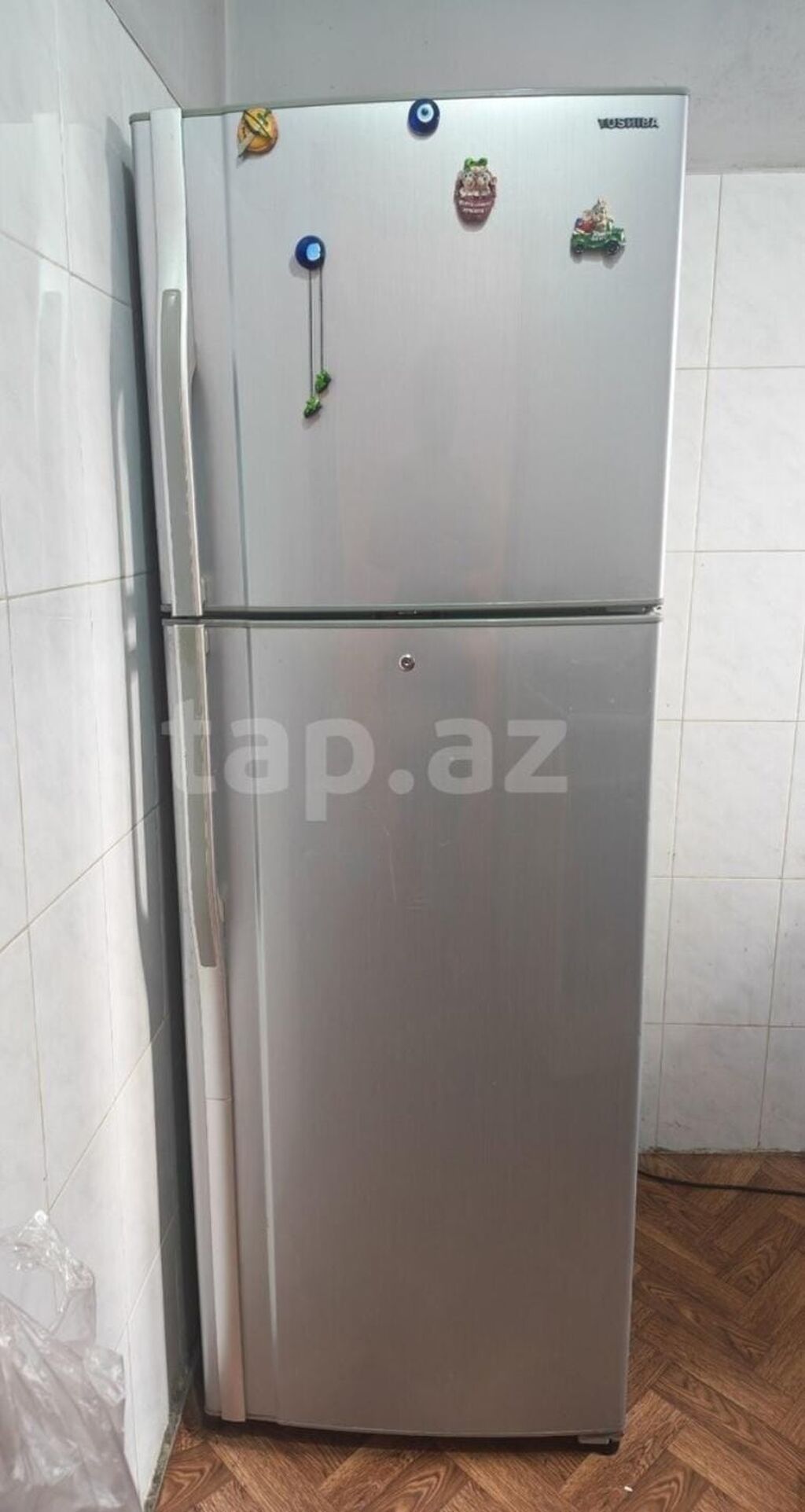 Toshiba GR-R42UT iki qapılı soyuducu-dondurucu - Rəng: gümüş (inox