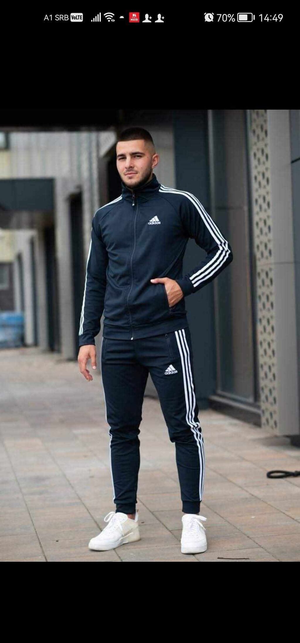 Trenerke: Nove muške trenerke
M,L,XL,XXL,3XL veličine za samo 3990 din 🌛