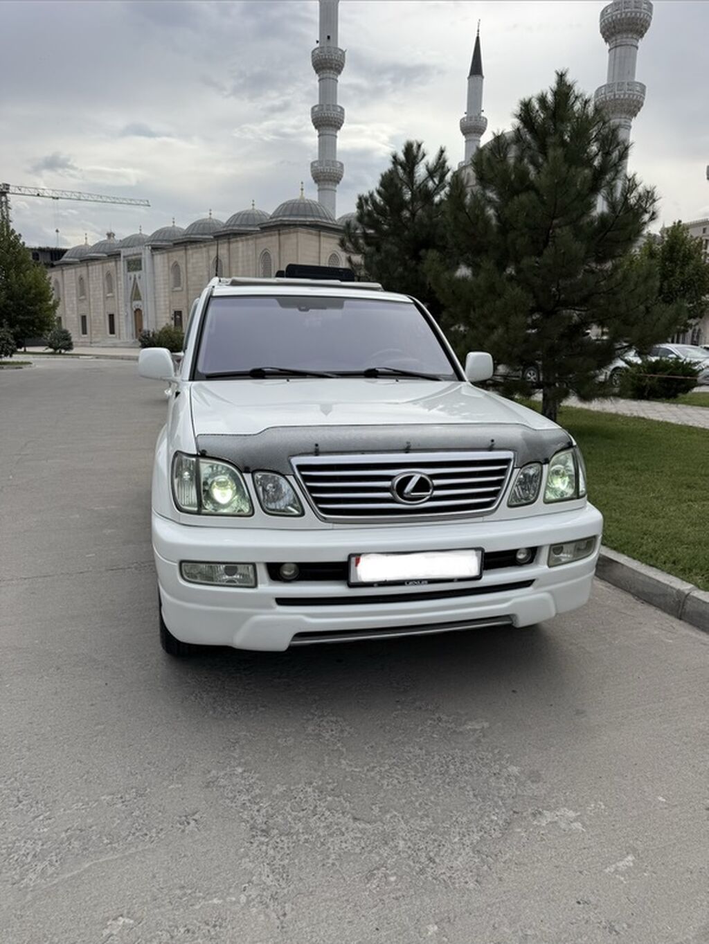 Lexus LX: 2005 г., 4.7 л, Автомат, Бензин, Внедорожник: фото 3