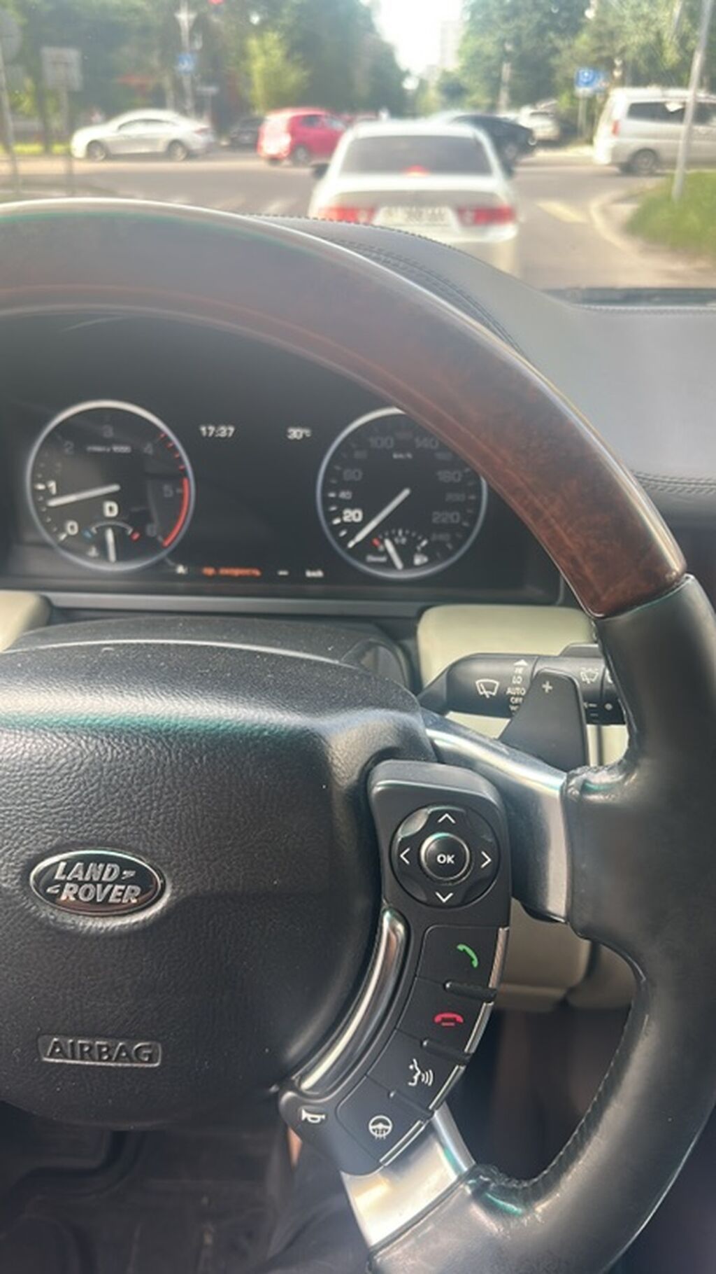 Land Rover Range Rover: 2012 г., 4.4 л, Автомат, Дизель, Внедорожник: фото 5