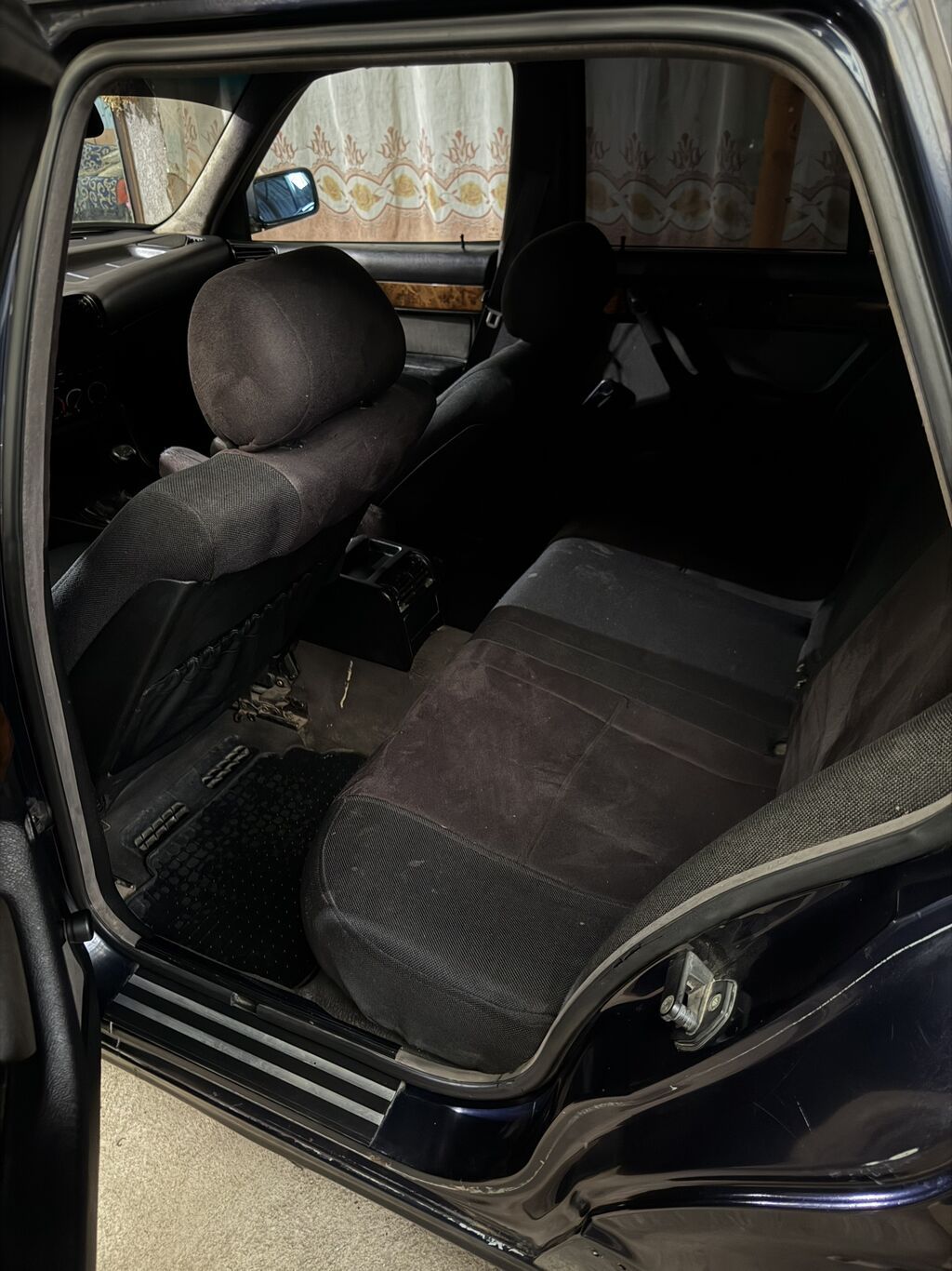 BMW 525: 1993 г., 2.5 л, Механика, Бензин, Универсал: фото 7