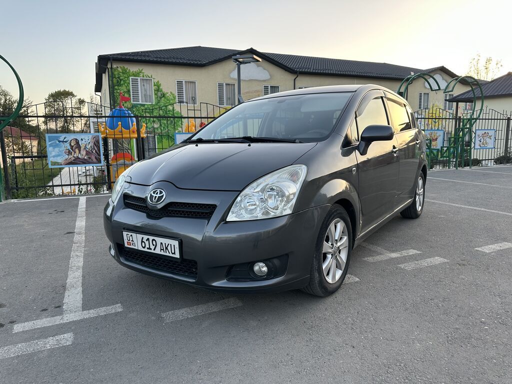 Toyota Corolla Verso: 2007 г., 2.2 л, Механика, Дизель: фото 2