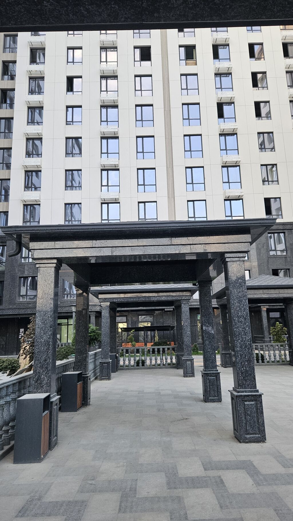 2 комнаты, 88 м², ул. Ахунбаева / Бакаева Элитка, 5 этаж, ПСО (под самоотделку): фото 2