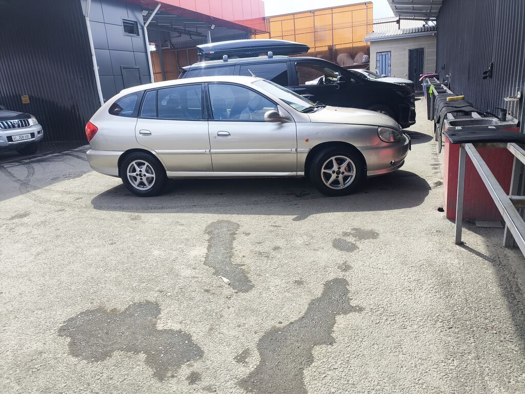 Kia Rio: 2001 г., 1.5 л, Автомат, Бензин, Универсал: фото 7