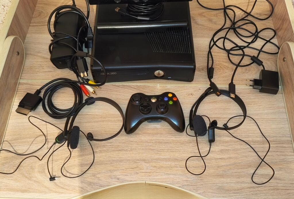 Игровой комплект Xbox 360 + Kinect так же установленны игры такие как: фото 1